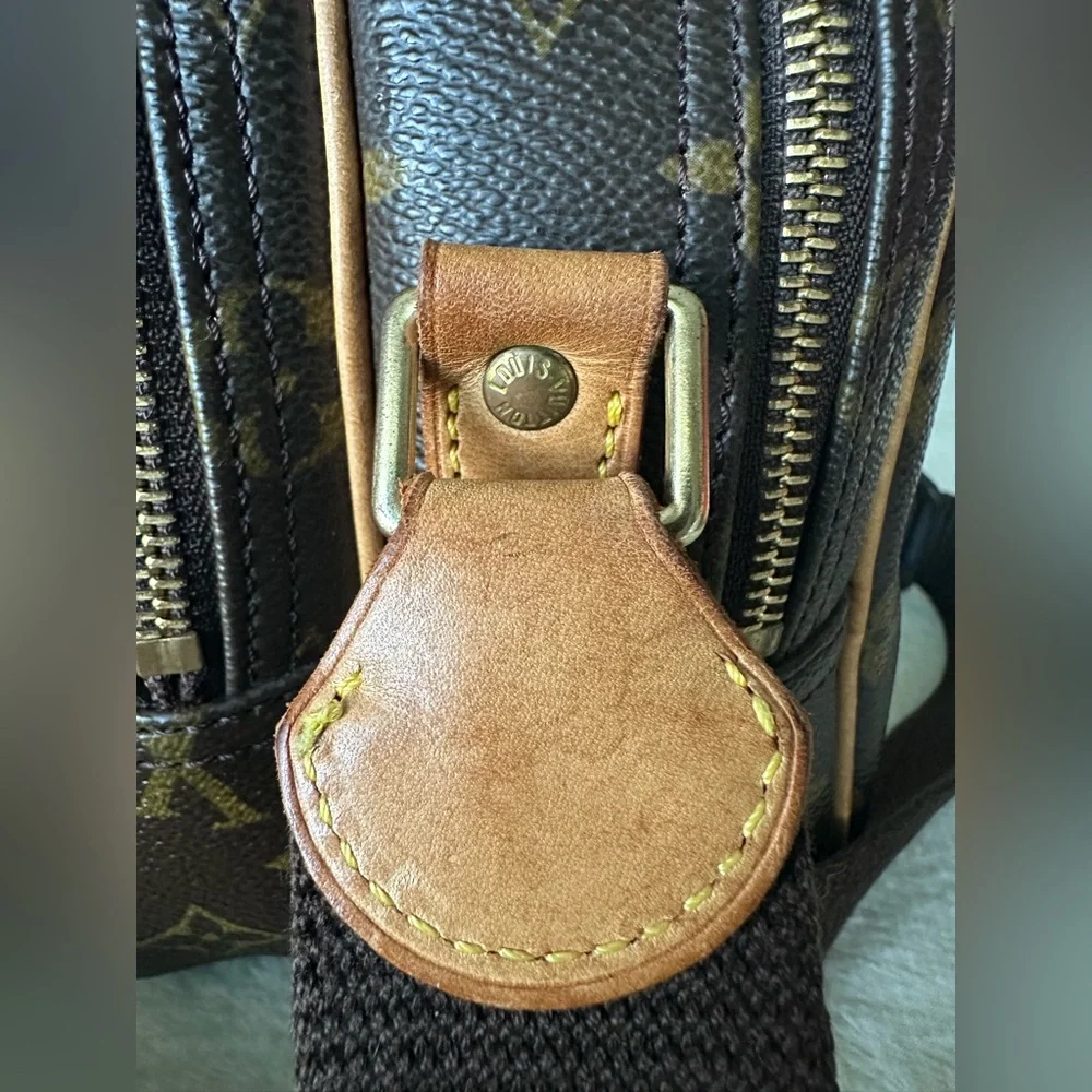 Louis Vuitton Monogram Reporter PM - Picture 9 of 16